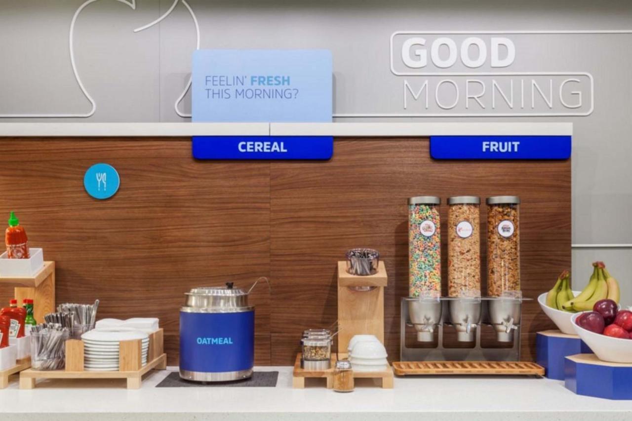 Holiday Inn Express - Kansas City Downtown By Ihg Εξωτερικό φωτογραφία