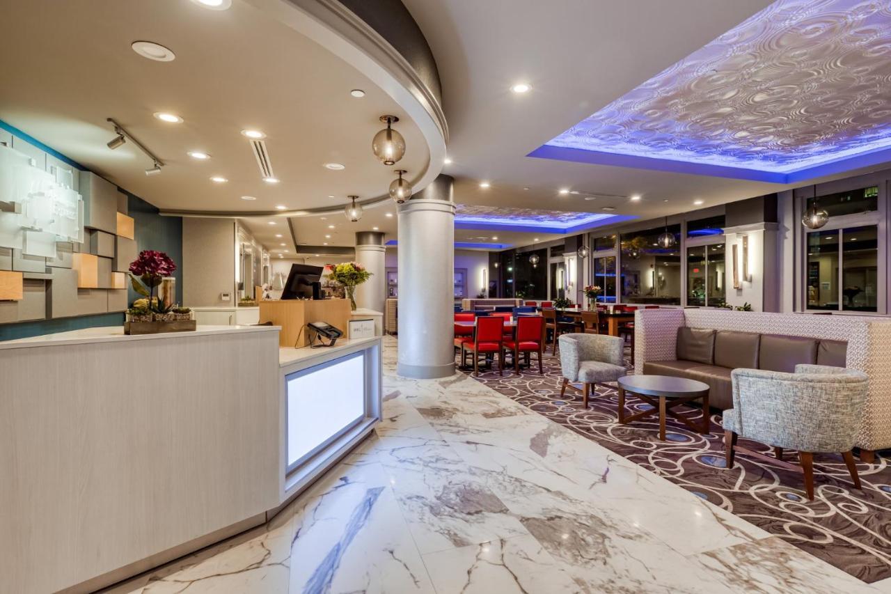 Holiday Inn Express - Kansas City Downtown By Ihg Εξωτερικό φωτογραφία