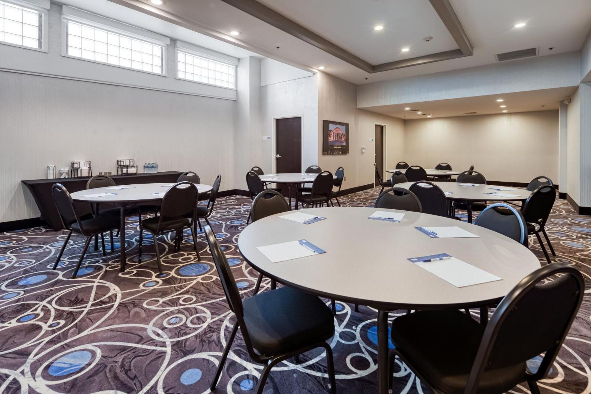 Holiday Inn Express - Kansas City Downtown By Ihg Εξωτερικό φωτογραφία