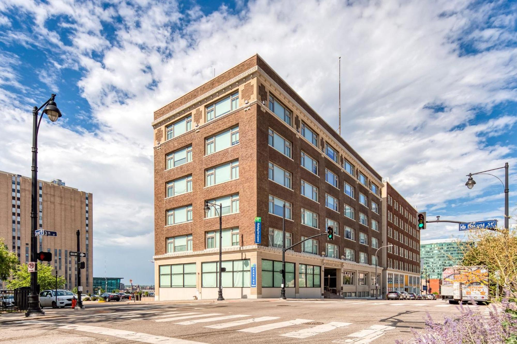 Holiday Inn Express - Kansas City Downtown By Ihg Εξωτερικό φωτογραφία